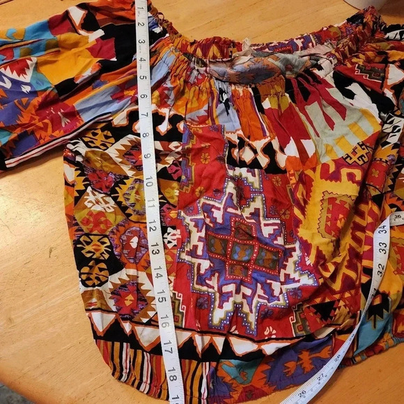 Christian Siriano colorful cropped quarter sleeve blouse size Medium - Picture 7 of 9